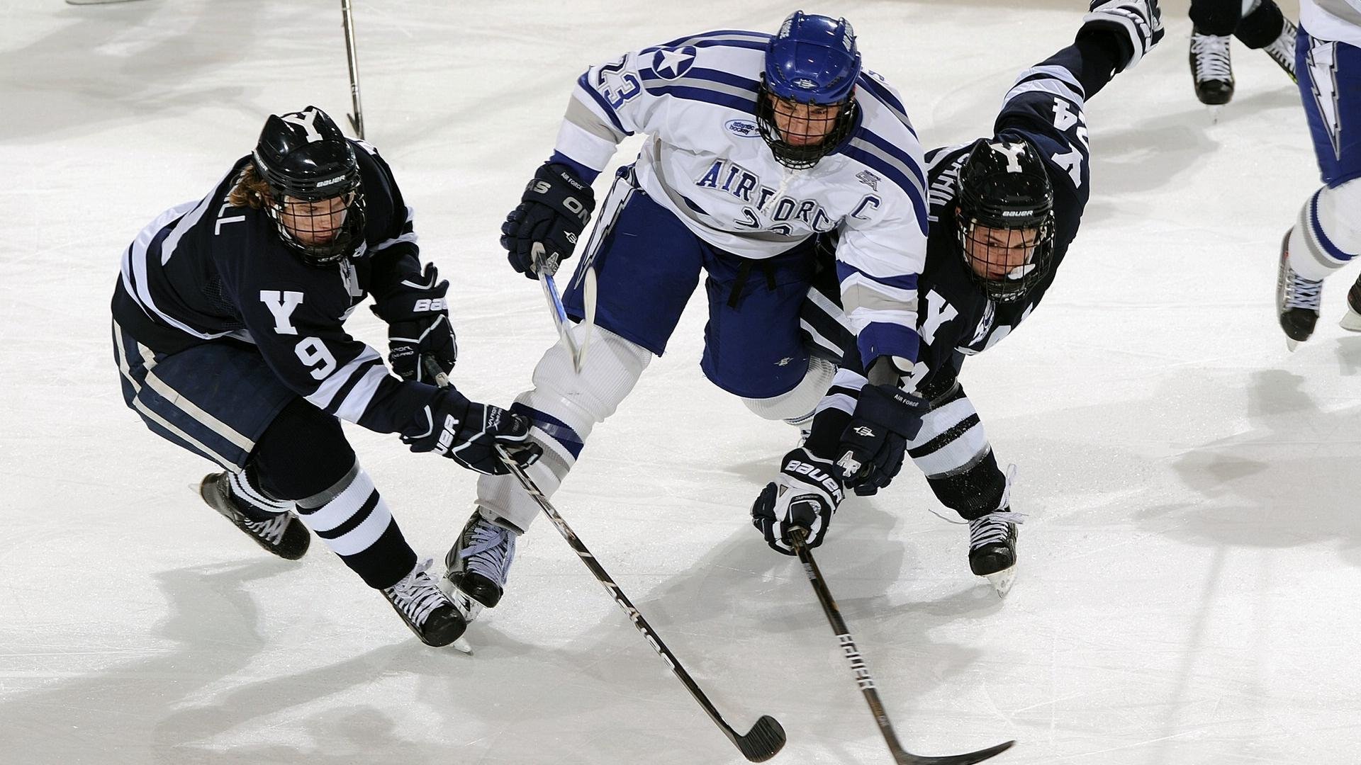 哈利伯顿高能输出撕裂防线，热火逆袭湖人诠释团队真谛